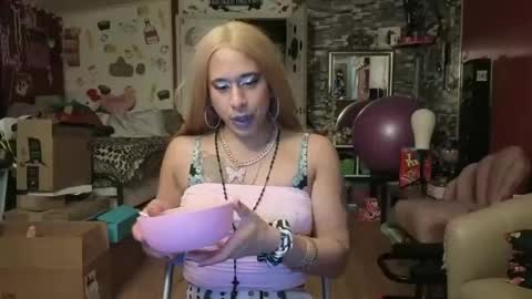 sexiwhiskey699 online show from May 11, 9:38 am