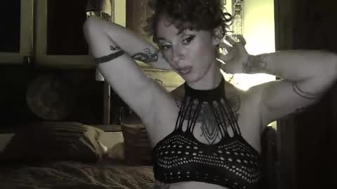 Trixy Rose online show from February 4, 2:28 am