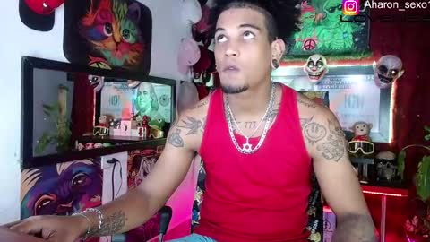 Aharon  ravelo online show from November 24, 5:06 am