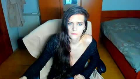 sexqueen1111 online show from April 28, 3:22 am