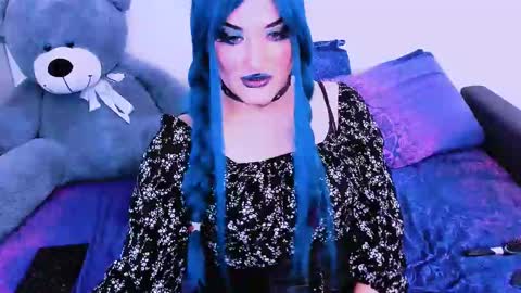 Snapshot of sexxx_queen chatting on February 18, 4:25 pm sexxx_queen online show from February 18, 4:25 pm