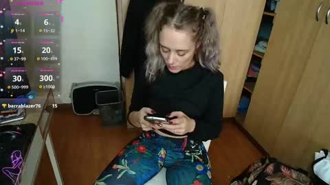 sexxxycrystali online show from December 17, 7:59 am