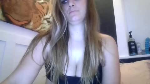Snapshot of sexxxyvibes chatting on October 24, 6:03 am sexxxyvibes online show from October 24, 6:03 am