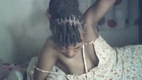 sexxy_curvy23 online show from February 3, 2:53 am