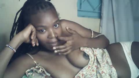 sexxy_curvy23 online show from June 24, 4:08 am