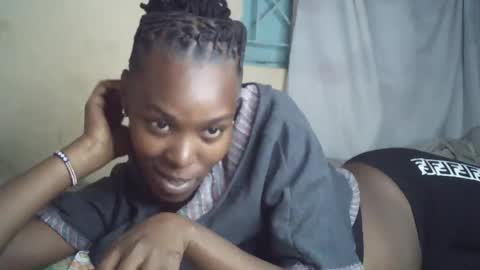 sexxy_curvy23 online show from July 13, 7:17 pm