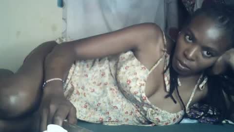 sexxy_curvy23 online show from June 26, 5:13 am