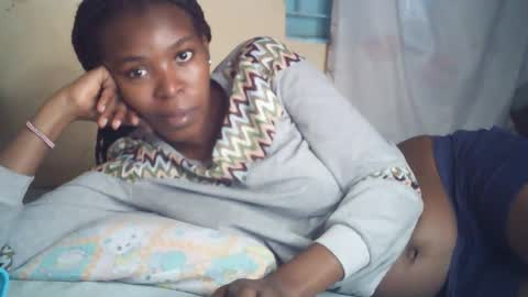 sexxy_curvy23 online show from July 12, 9:23 am