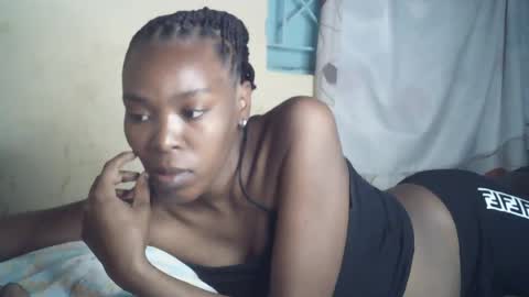 sexxy_curvy23 online show from July 14, 4:17 am