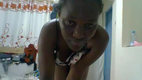 Snapshot of sexxy_kendrah chatting on October 16, 8:07 pm lorna online show from October 16, 8:07 pm