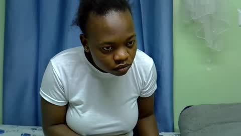 African Queen online show from May 1, 3:33 am