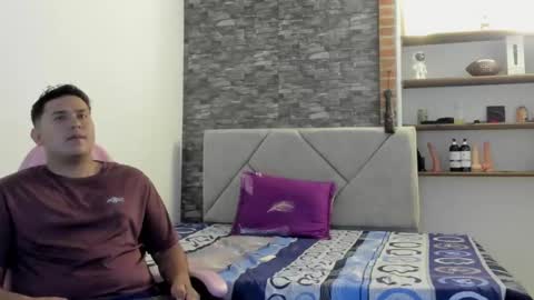 Sexxy-Couple online show from January 9, 3:56 am