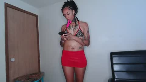 sexy6foot online show from June 29, 8:30 pm