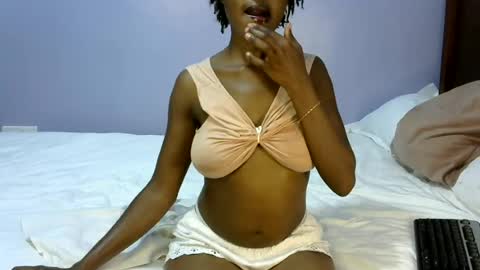 kiki online show from July 28, 7:39 pm