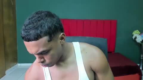 sexy_bigcock01 online show from December 4, 2:03 am