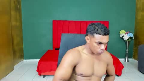 sexy_bigcock01 online show from December 12, 2:15 am