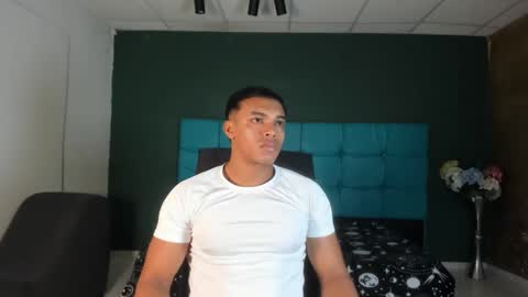 sexy_bigcock01 online show from February 6, 2:00 am