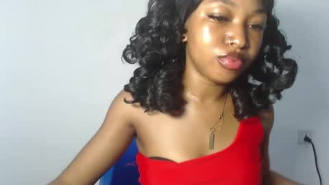 sexy_bluey247 online show from April 18, 3:08 am
