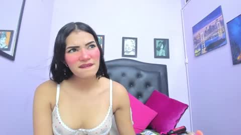 sexy_candy18x online show from July 12, 12:36 am