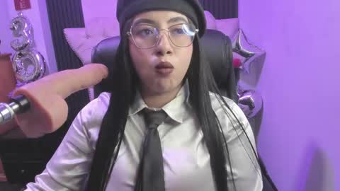  C R I S T A L  online show from May 7, 11:43 pm