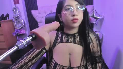  C R I S T A L  online show from May 9, 6:25 pm
