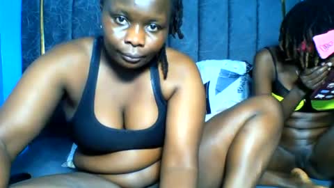 sexy_divas55 online show from June 20, 12:55 pm