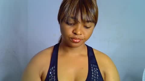 Clara online show from November 8, 6:44 pm