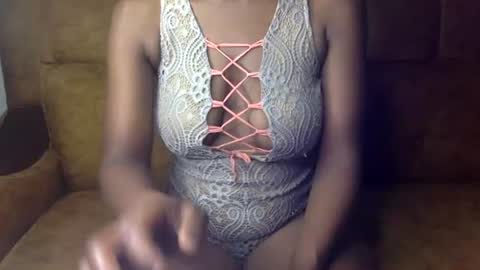 Ellahh online show from July 16, 11:46 am