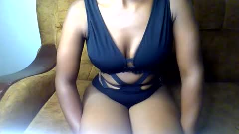 Ellahh online show from June 11, 2:53 am