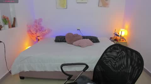 sexy_girl__777 online show from June 8, 8:54 pm