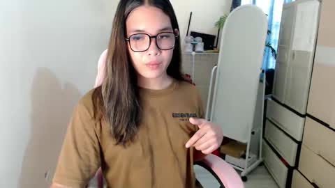 sexy_jasmin08 online show from November 5, 8:38 am