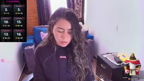 laura  online show from July 24, 4:15 pm