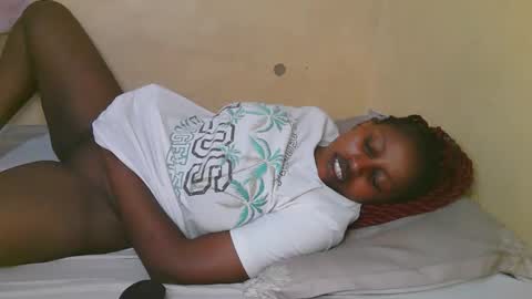 sexy_latasha online show from November 16, 7:10 am