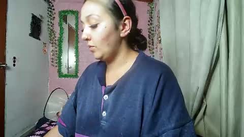 sexy lolas online show from June 12, 2:54 am