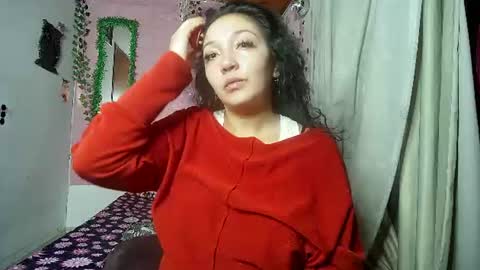 sexy lolas online show from July 24, 4:42 am