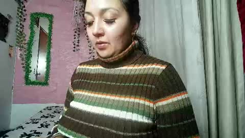 sexy lolas online show from August 6, 5:49 am