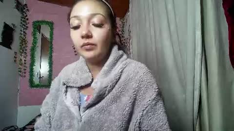 sexy lolas online show from June 14, 2:24 am