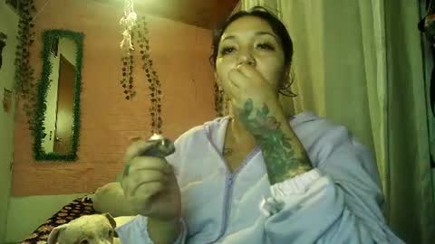 sexy lolas online show from July 22, 12:24 am