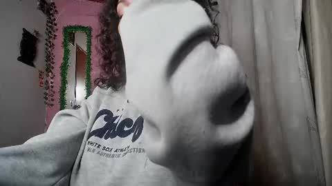 sexy lolas online show from June 24, 5:25 am