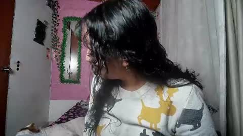sexy lolas online show from July 15, 1:44 am
