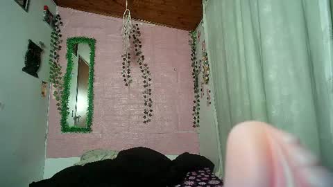 sexy lolas online show from July 11, 2:27 am