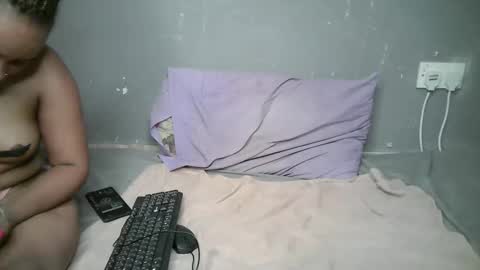 sexy_midnight1 online show from March 17, 5:45 am