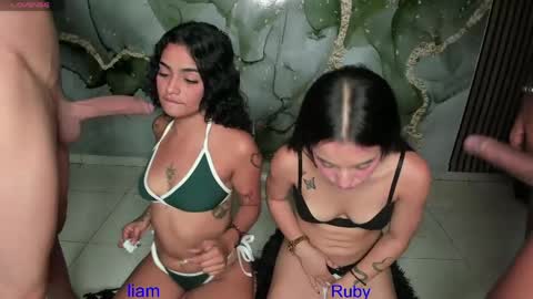 sexy_party_66 online show from May 2, 4:40 am