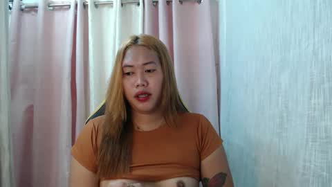 SOFIE  The woman who lives in the province online show from June 5, 9:26 am