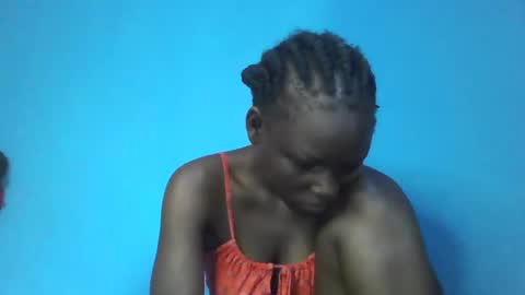 Snapshot of sexy_titz chatting on March 6, 7:03 am sexy_titz online show from March 6, 7:03 am