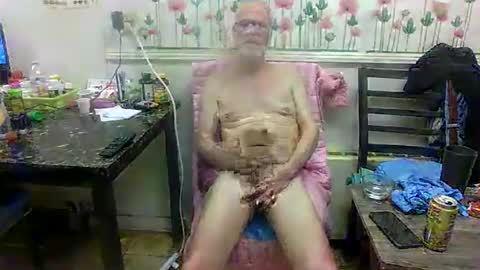 Daddy online show from April 29, 5:30 pm