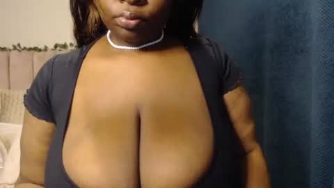 Angie online show from January 17, 11:51 pm