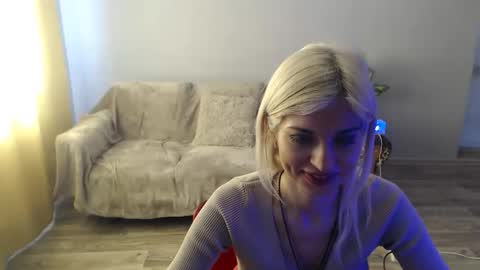 sexybeatriice online show from May 3, 6:52 am