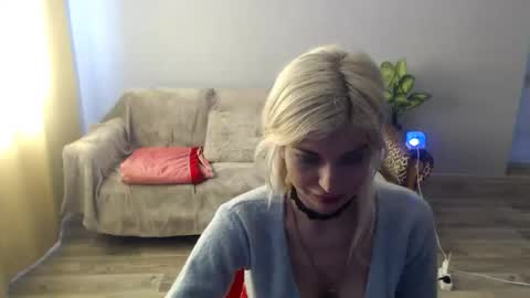 sexybeatriice online show from April 29, 6:51 am