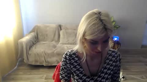 sexybeatriice online show from May 19, 6:20 am